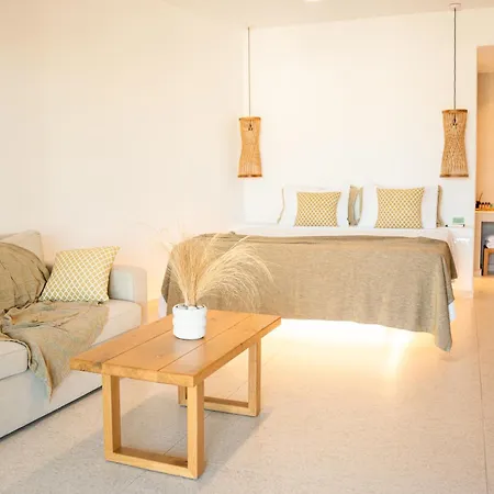 Due Mari Mykonos Agios Ioannis Diakoftis