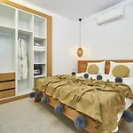 Due Mari Mykonos Agios Ioannis Diakoftis