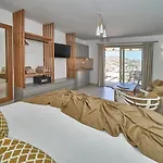 Due Mari Mykonos Konukevi Agios Ioannis Diakoftis