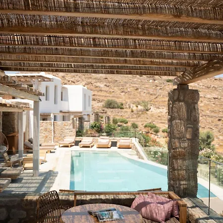 Due Mari Mykonos * Agios Ioannis Diakoftis